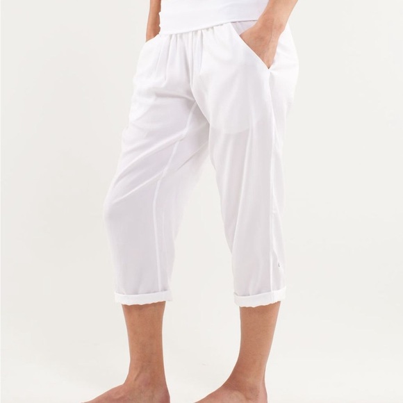 Lululemon Post Power Crop - White - Picture 4 of 10